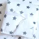 suave-manta-estampada.estrellas-4.webp